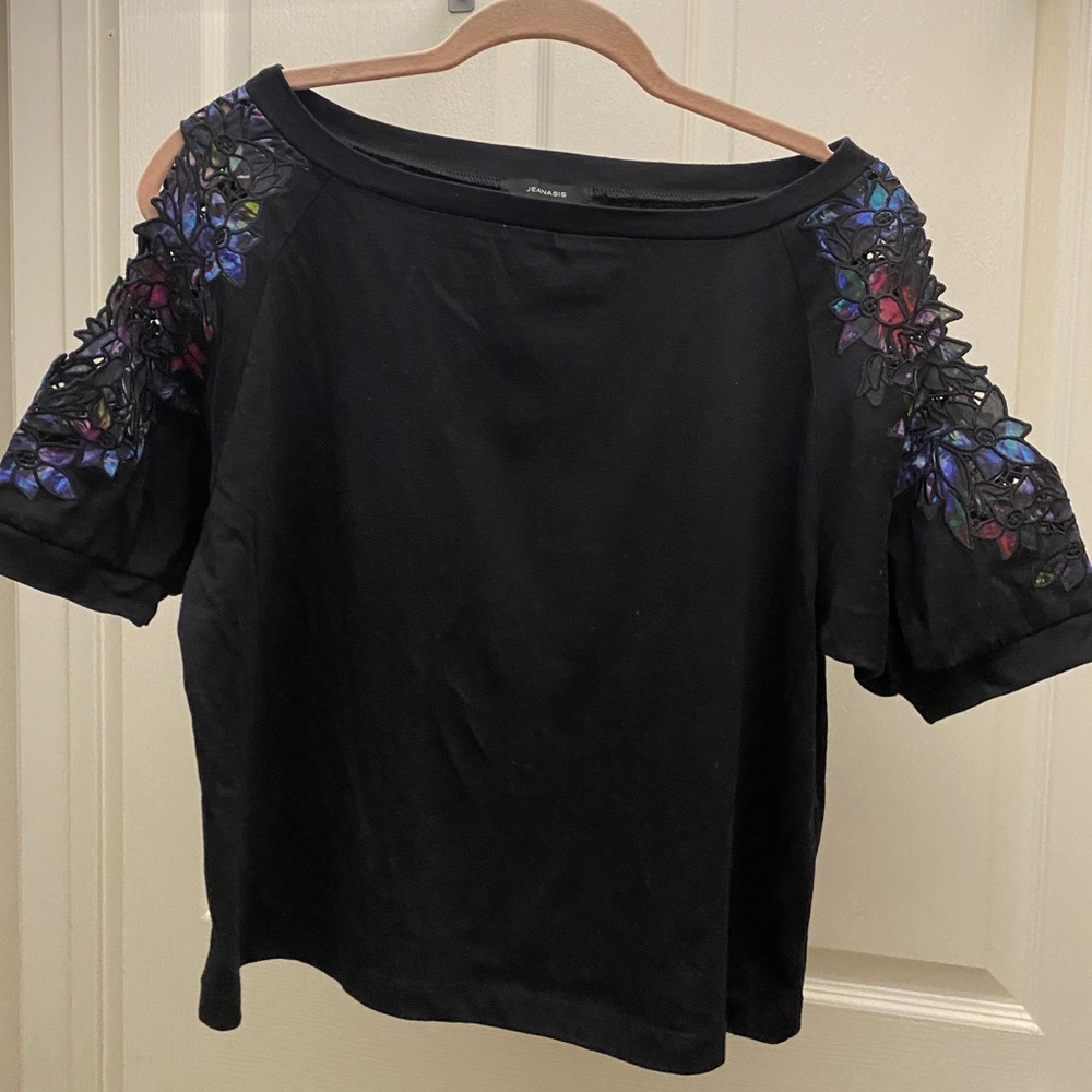 Lip line flower pattern black t shirts